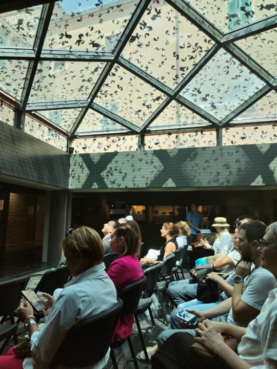 Predstavljena monografija 'Kapi kamena': 'Željeli smo predstaviti običaje naše županije i zastupiti svaku općinu i grad'