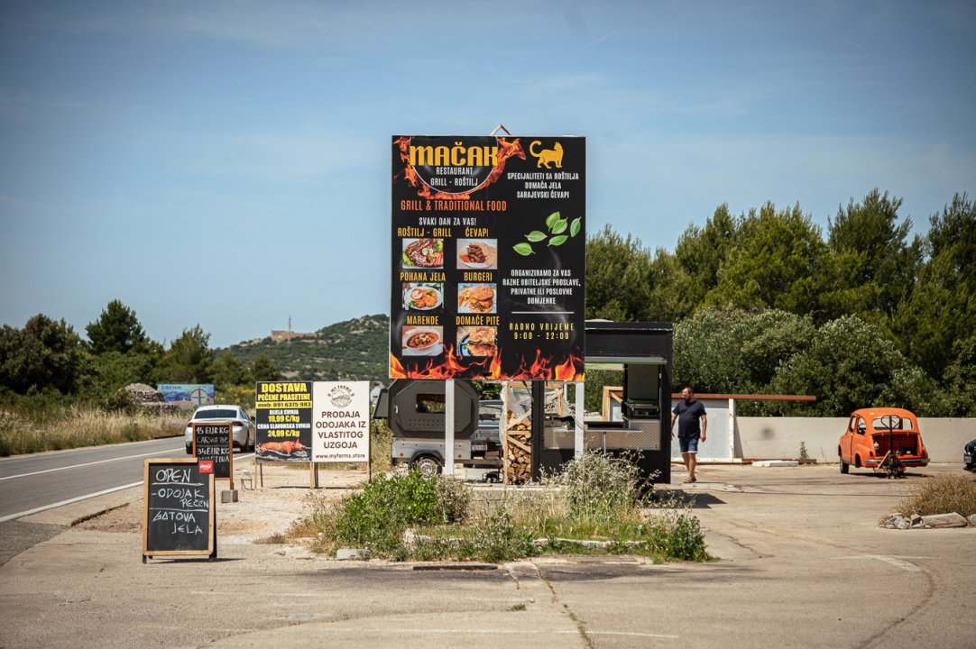 FOTO Uživajte u okusu domaće kuhinje uz gotova jela restorana Mačak!