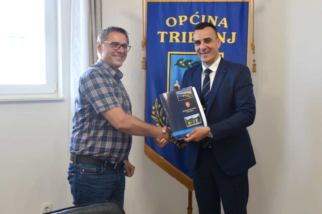 Potpisan ugovor za rekonstrukciju i dogradnju Područne škole u Tribunju 