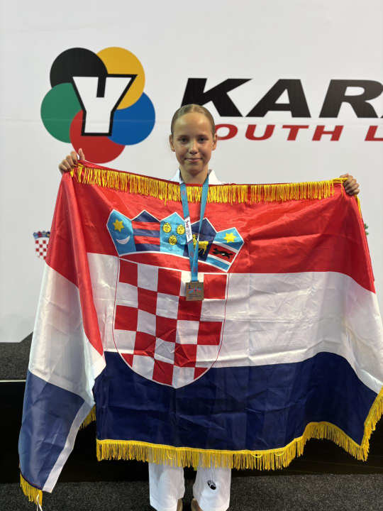 FOTO Vodička karatašica Lili Klarin uzela srebro na Svjetskom kupu, nakon sudjelovanja u poznatom kampu