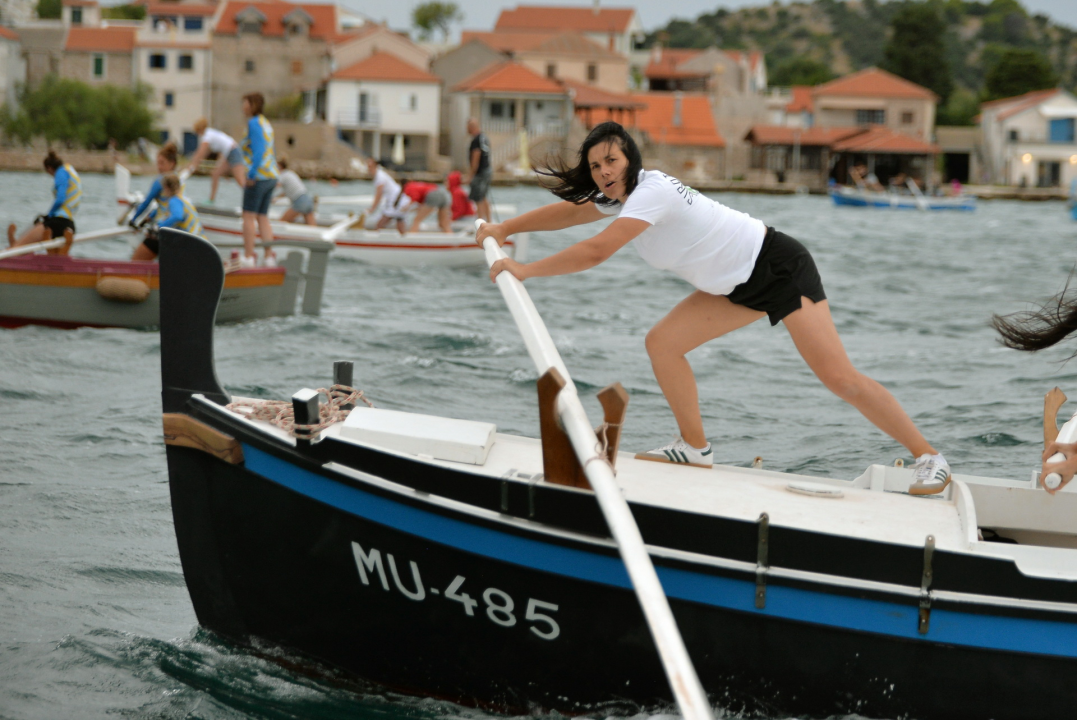 Održana ženska veslačka regata u Betini: Pogledajte koje su ekipe bile najbolje