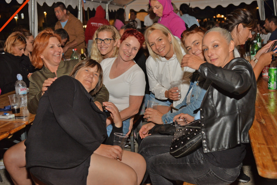 Održana ženska veslačka regata u Betini: Pogledajte koje su ekipe bile najbolje