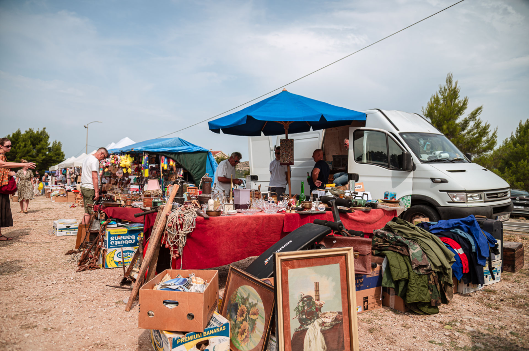 FOTO Blagdan Velike Gospe u Vrpolju: Brojni vjernici okupili su se jutros na svečanom misnom slavlju