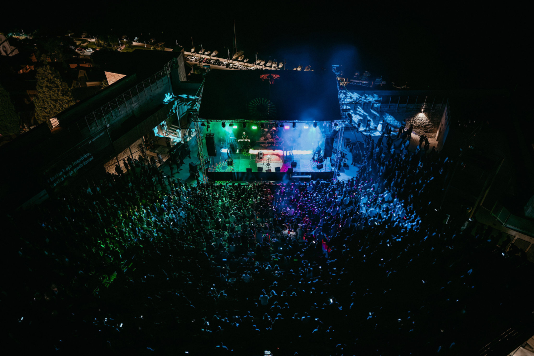 Bare i Majke na tvrđavi sv. Mihovila