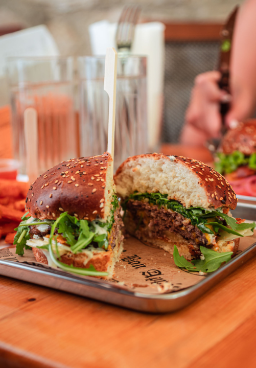 Ručak u srcu Šibenika: Četiri restorana koja vrijedi posjetiti!