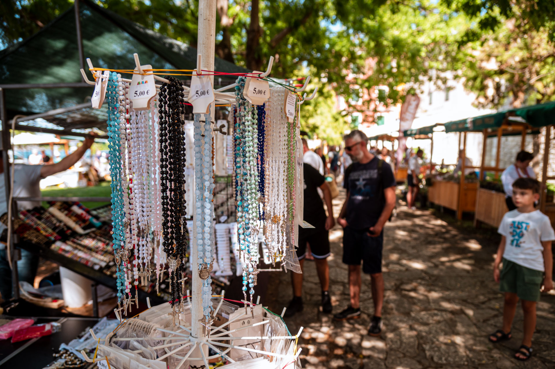 Otvoren 16. Srednjovjekovni sajam u Šibeniku: Nakon petogodišnje pauze vratio se na rivu u punom sjaju