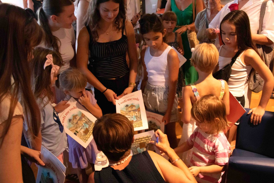  U Vodicama održana promocija zavičajne slikovnice odgajateljice Sandre Strikoman