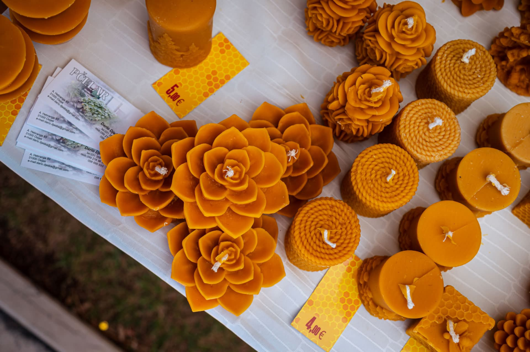 Mirisi i okusi prošlosti: Bogata ponuda štandova na srednjovjekovnom sajmu u Šibeniku