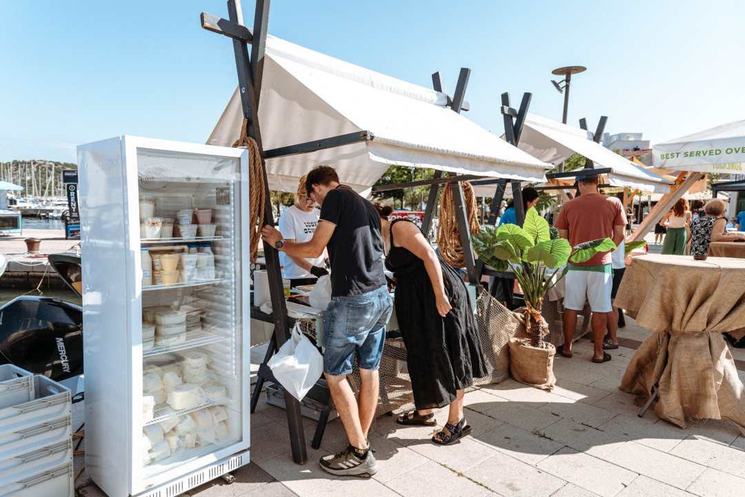 Autentični dalmatinski doživljaj: Taste like Marenda u Murteru okupila brojne mještane i goste 