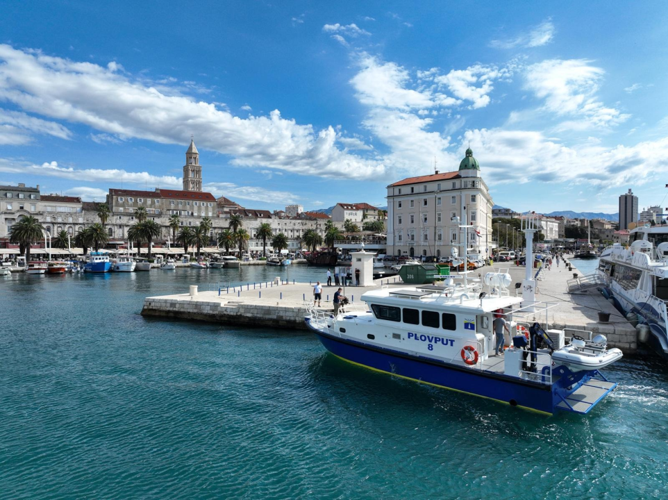Šibensko Iskra brodogradilištu isporučilo Plovputu novu aluminijsku brzu brodicu