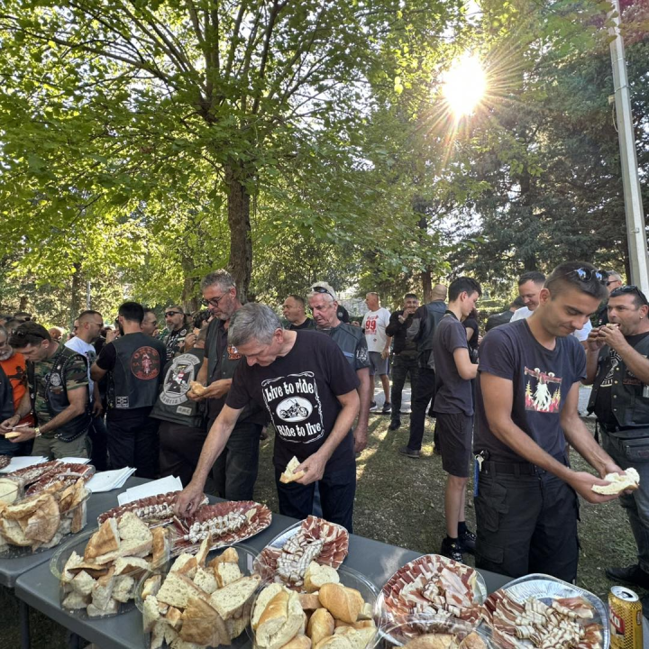 FOTO Tristotinjak bajkera iz cijele Hrvatske sudjelovalo u humanitarnom moto defileu povodom obilježavanja Rujanskog rata