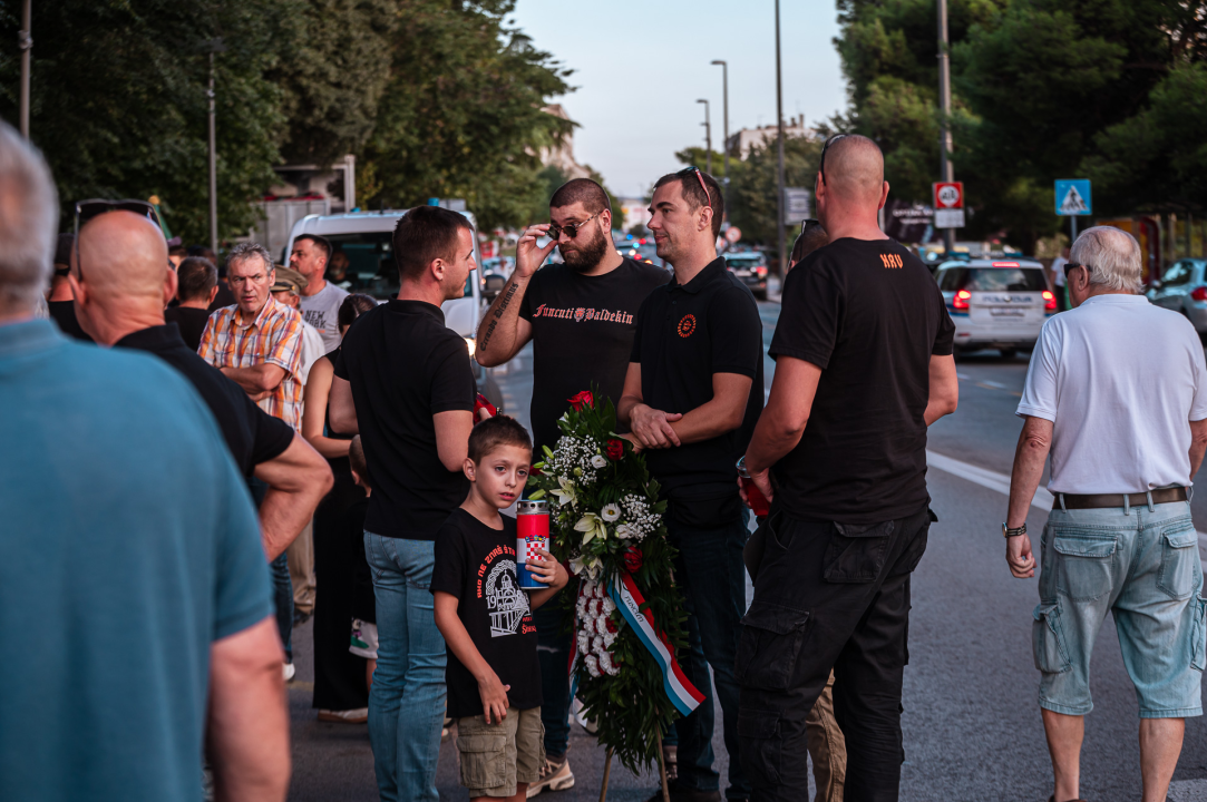 Polaganjem vijenaca, komemoracijom, mimohodom i bakljadom obilježen 34. spomendan Rujanskog rata