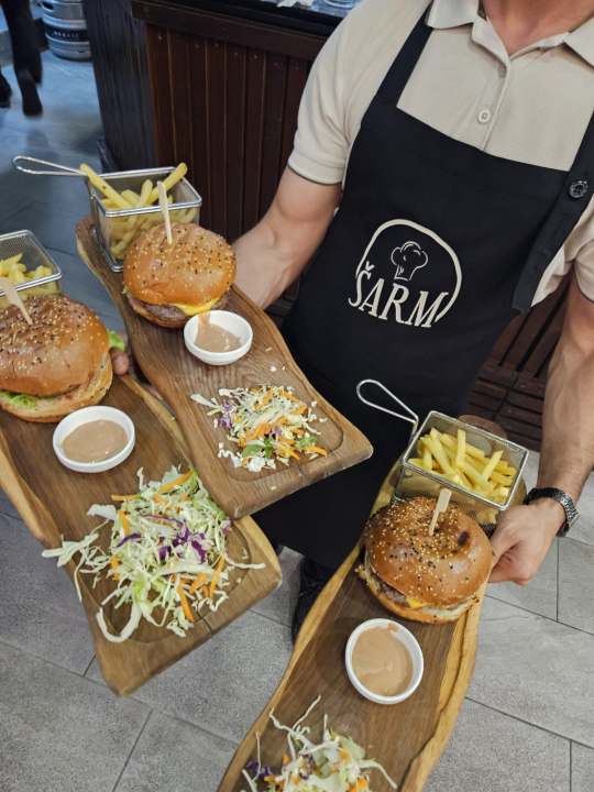 FOTO Posjetite Restoran Šarm, idealno mjesto za svako doba dana! 
