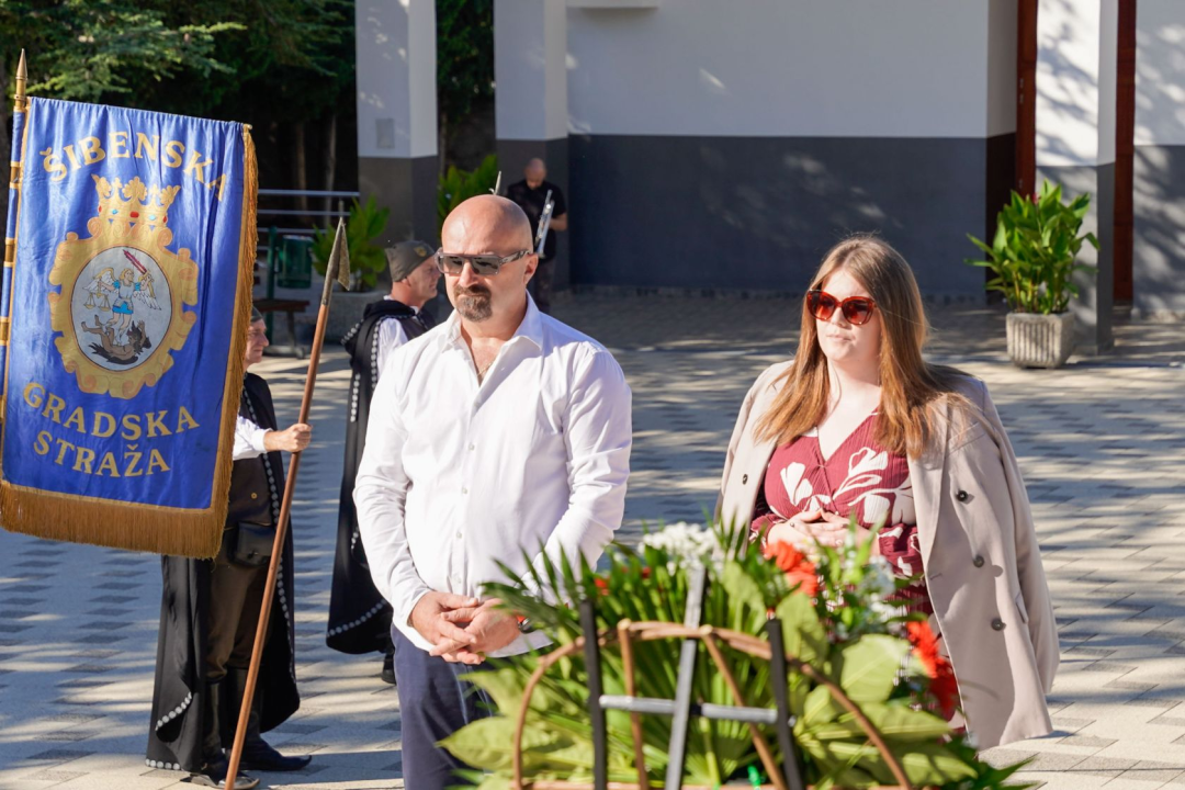 Povodom Dana Grada i blagdana sv. Mihovila na Kvanju položeni vijenci 