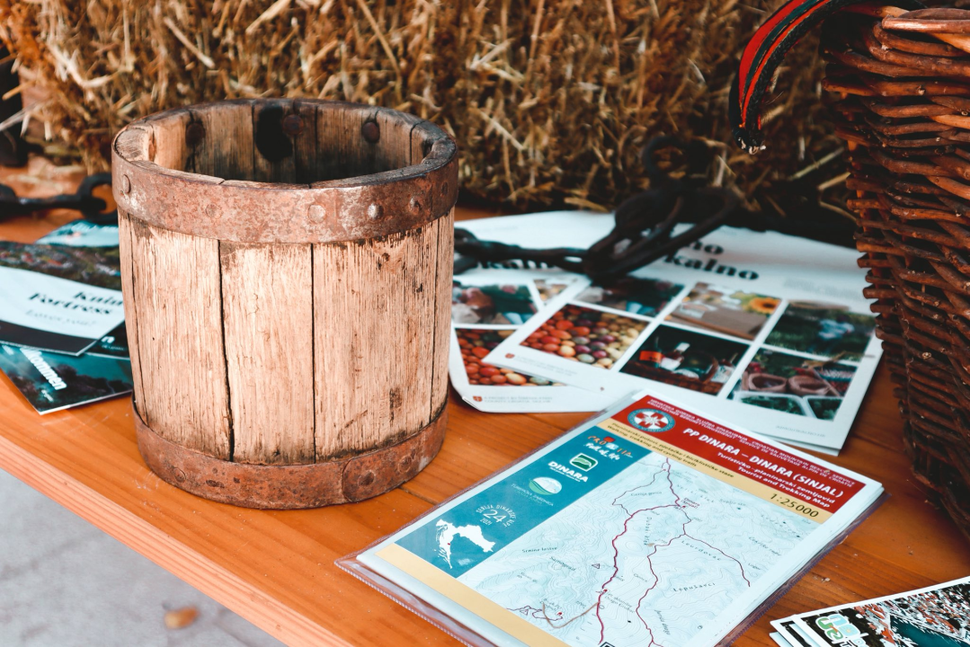 U Kninu održan prvi Festival starih zanata i Festival diplara