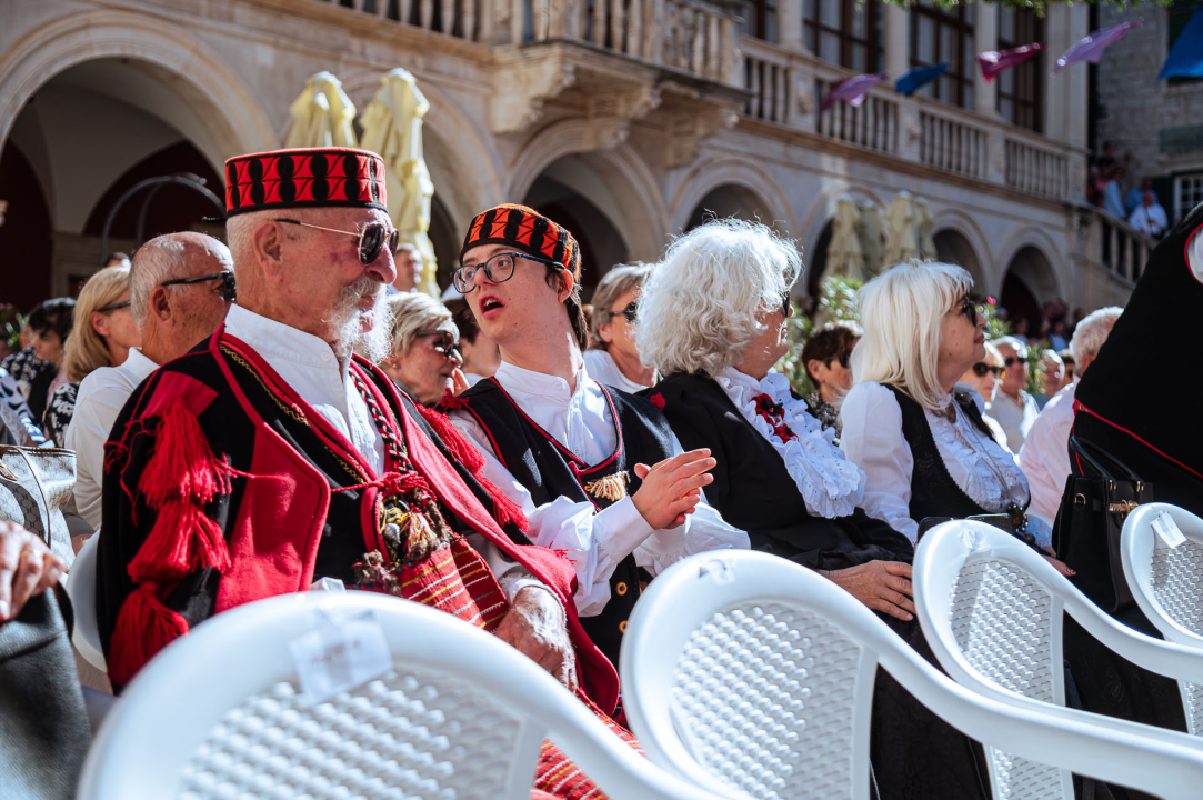FOTO Održana svečana procesija i sveta misa u povodu blagdana sv. Mihovila