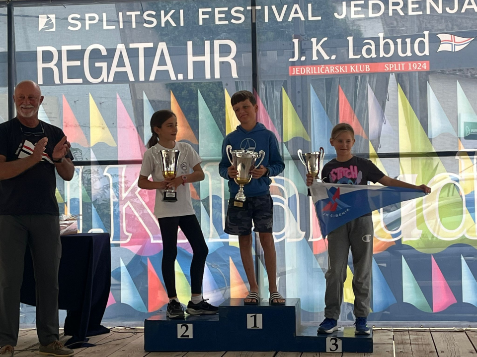 Šibenski jedriličari Mila Perkov i Jakov Blinja briljirali na Maloj Mrdulji u Splitu