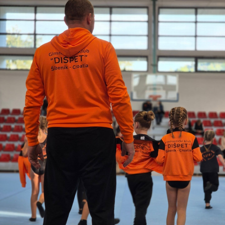 FOTO Gimnastički klub Dišpet ugostio 3. kolo regije Jug, seniorkama ekipno zlato