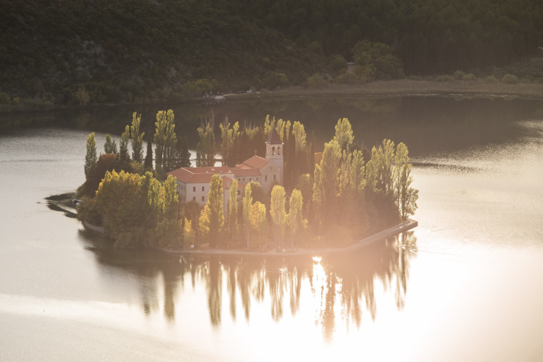 FOTO: Jesenski odmor u srcu prirode – hostel Titius i Nacionalni park „Krka“ po nižim cijenama