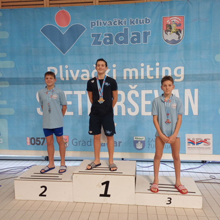 FOTO Plivačima Mora osam medalja u Zadru, Mate Džepina i Mislav Badurina opet izvrsni