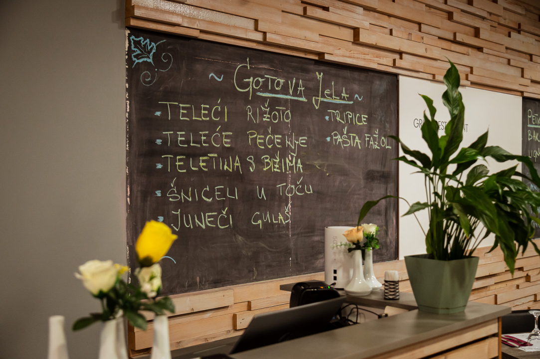 FOTO Uživajte u blagdanskim domjencima restorana Penkala–Trstenik uz tradiciju, toplinu i vrhunska jela 