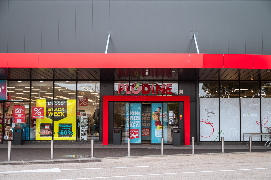 FOTO AZ Cosmetica je novi šibenski 'beauty' kutak za savršene trepavice, obrve i 'make up'!