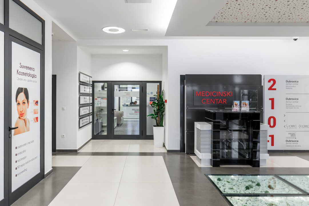 FOTO Do savršenog izgleda i samopouzdanja uz dnevnu kirurgiju i vrhunske plastične kirurge Medicinskog centra Vodice