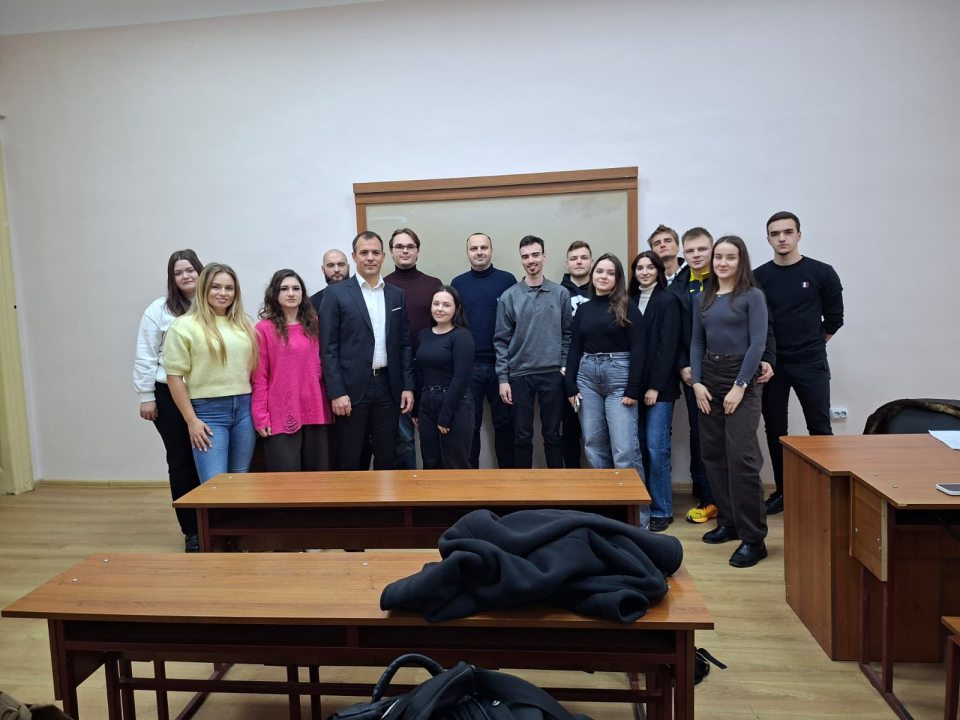 Šibensko Veleučilište u posjetu Ukrajini: Dekan sa suradnicima predavao na Lavovskom sveučilištu