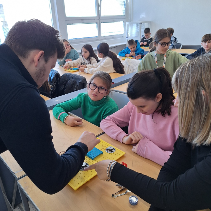 Teslina STEM akademija u OŠ Jurja Dalmatinca