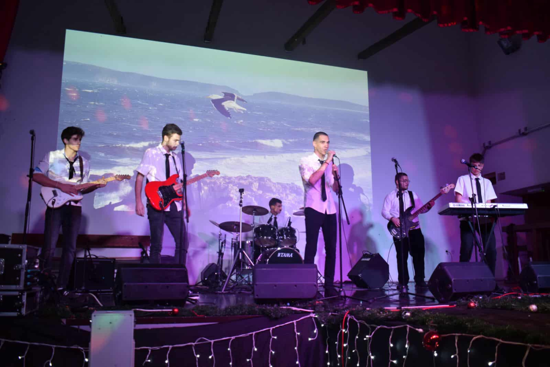 Održana 24. Vrana u šibenskoj gimnaziji: Pobjednici publike Amper VI, žirija Margarita Mikulandra