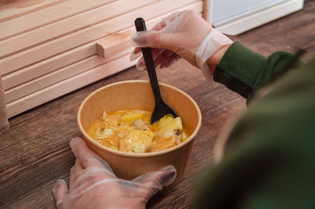 FOTO Novi šibenski street food: Broot Al’ No.1 donosi gotova jela, slasne sendviče i svjetski hit – spud bud krumpir! 