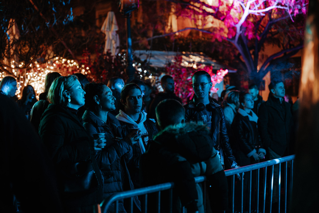 Neno Belan svojim hitovima na Adventuri raspjevao Šibenčanke i Šibenčane 