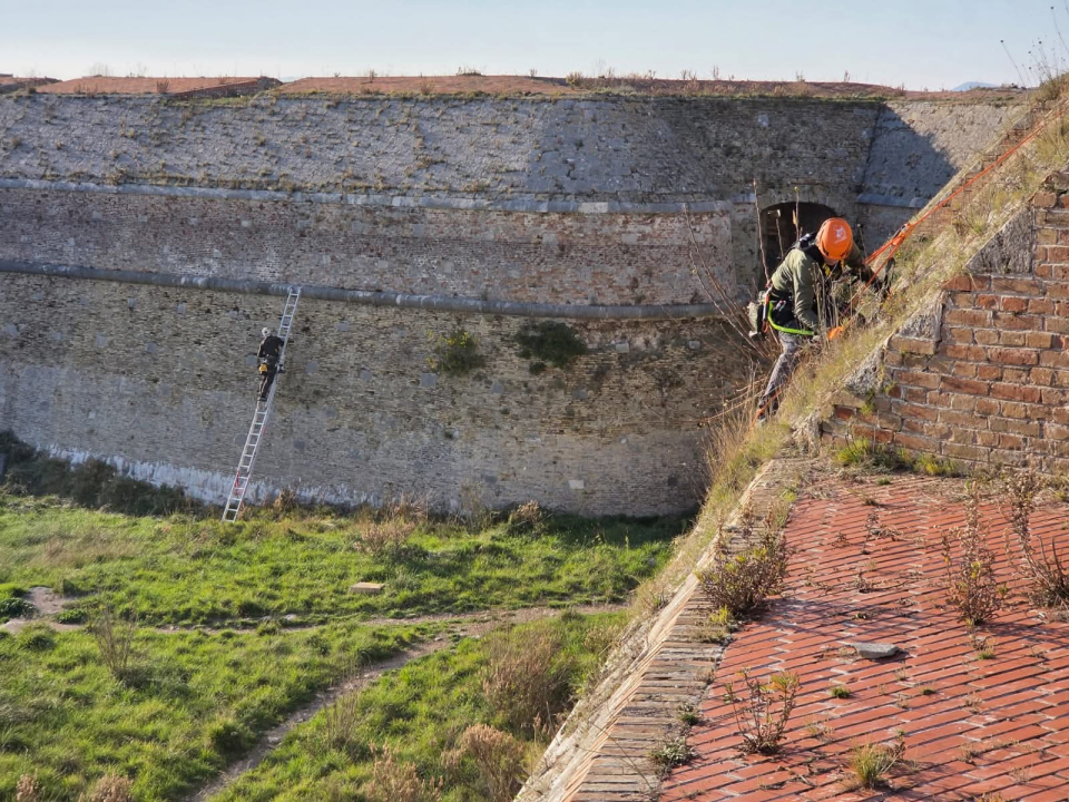 Sv. Nikola u novu godinu ulazi s radovima na zidinama: Sanira se plašt, autentičnost se brižno čuva