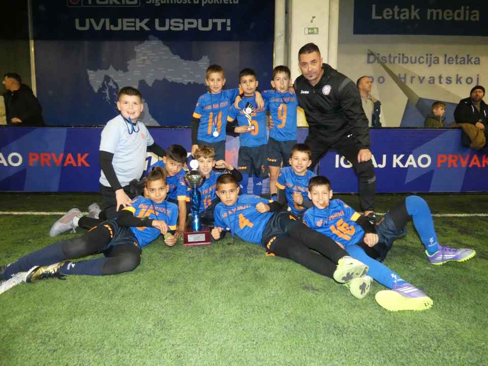 FOTO HNK Mihovil briljirao na 'Kid's Winter Trophyju': U11 selekcija prvak, priznanja za mlade talente