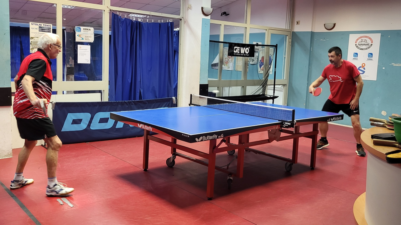 FOTO Završen jesenski dio Stolnoteniske lige Šibenika, ekipa Ferata na učinku osam od osam