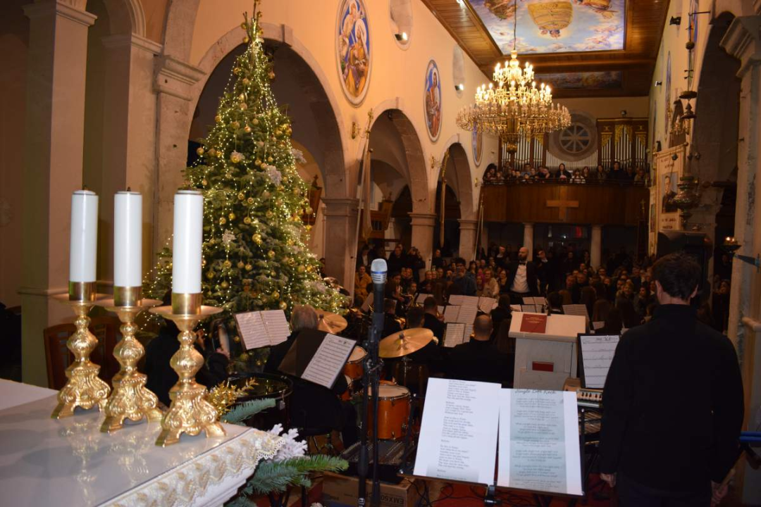 Koncert Puhačkog orkestra Primošten oduševio publiku