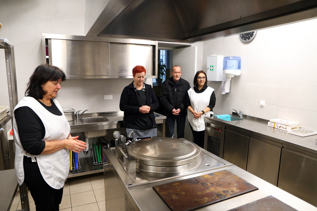 Biskup Tomislav Rogić predvodio obred blagoslova u šibenskom Caritasu