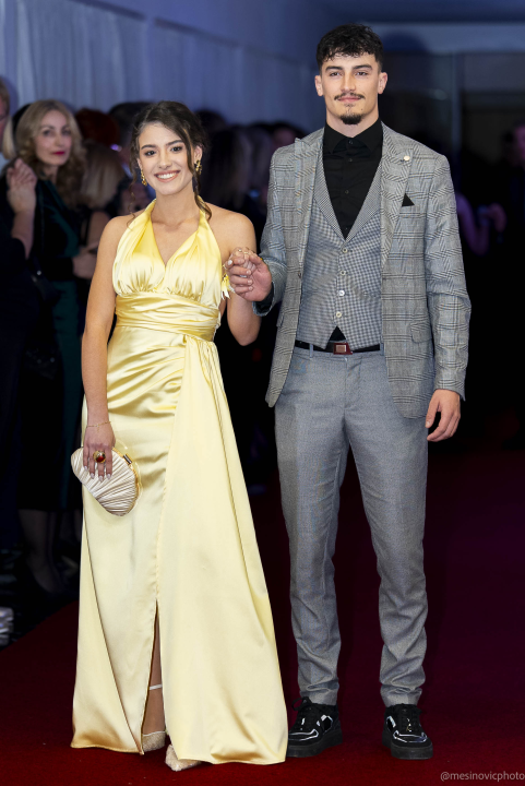 Zavirite na maturalni ples Gimnazije Antuna Vrančića (1)