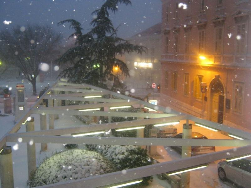 Prije 14 godina Šibenik je bio potpuno zatrpan snijegom