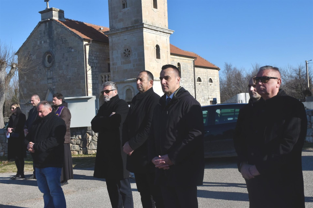 Obilježena 33. godišnjica tragičnog stradavanja 16 civila s područja Općine Promina