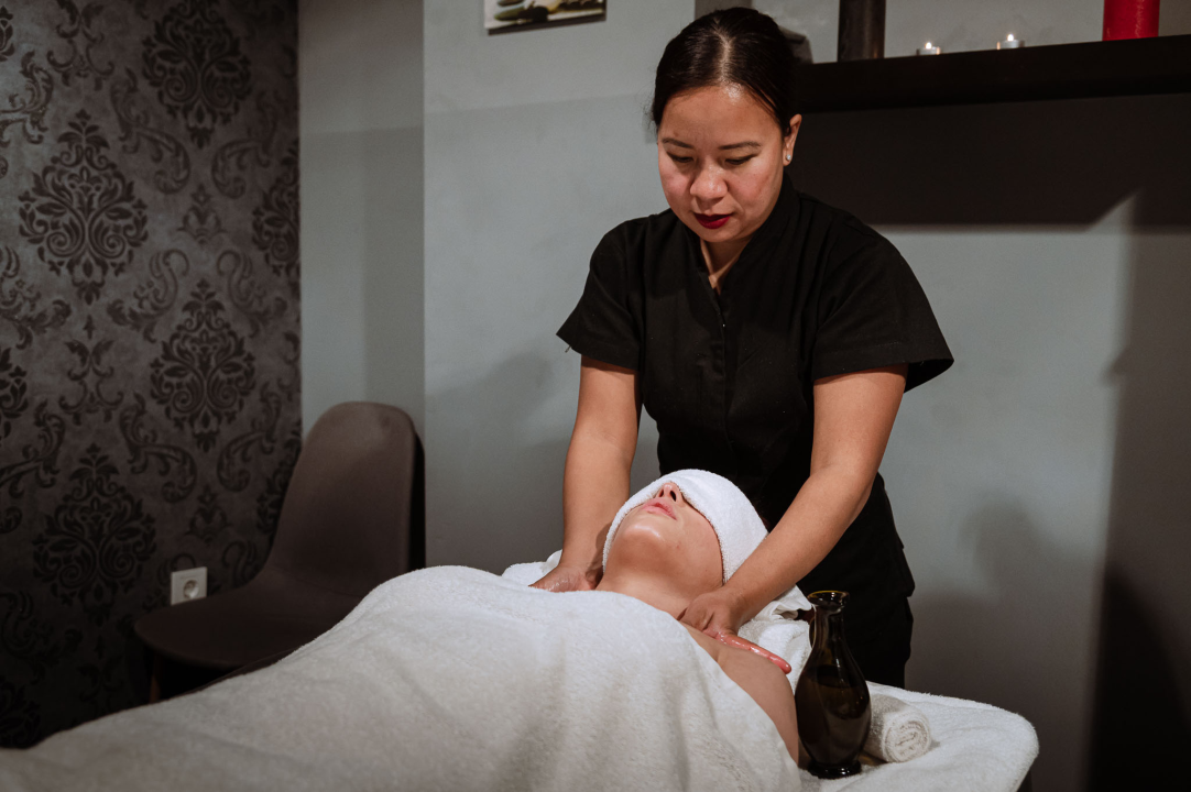 FOTO Kako reći 'volim te'? Uz valentinovo popuste Asian Massage Studija na masaže i darovne kartice 