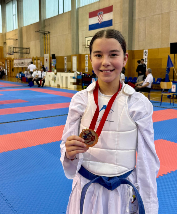 FOTO Karatašima Phoenixa pet medalja na međunarodnom 'Kupu Mladosti'