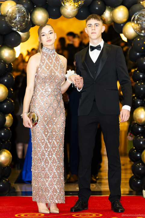 FOTOGALERIJA Maturalni ples šibenske Turističko-ugostiteljske škole (2)