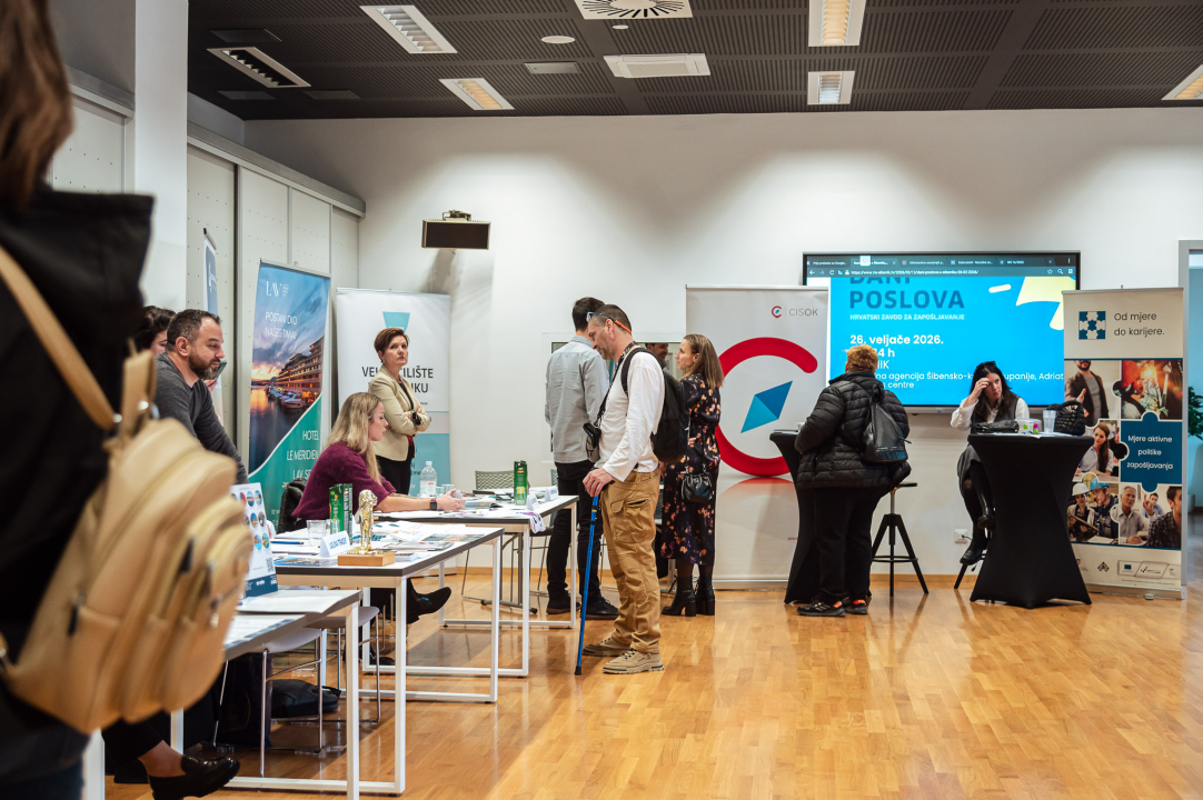 Prilika za izravan kontakt s poslodavcima: 'Dani poslova’ okupili brojne sudionike iz cijele županije