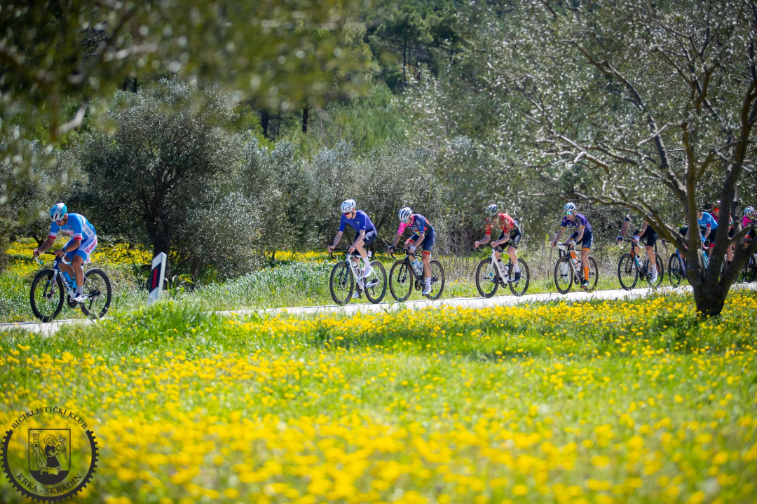 FOTO Biciklistička utrka '5. Skradin Granfondo' nudi uzbudljivi brdski cilj i spektakularnu trasu kroz NP Krka