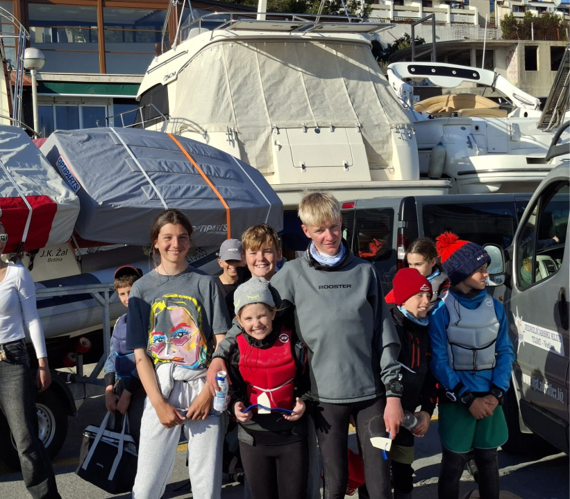 FOTO Jedriličari Šibenika i krapanjskog Spužvara na 'Trofeju Zenta': Jakov Blinja, Zara Šimunić i Mila Perkov do medalje