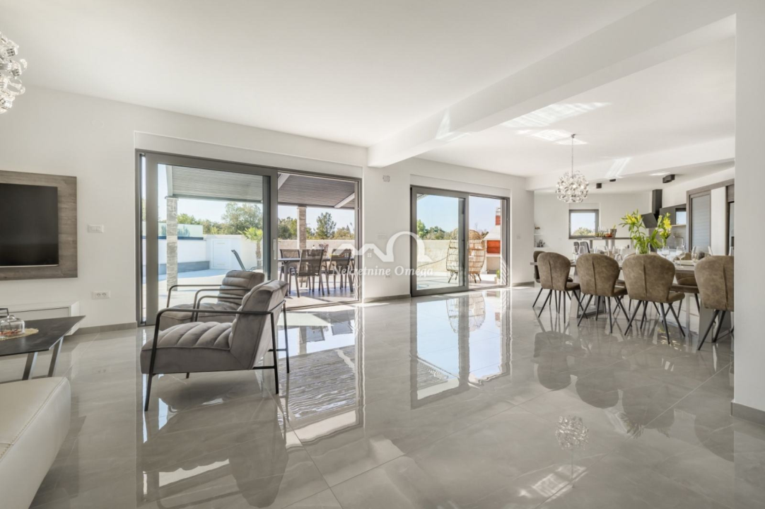 Izbori ekskluzivnih vila s Njuškala u okolici Šibenika