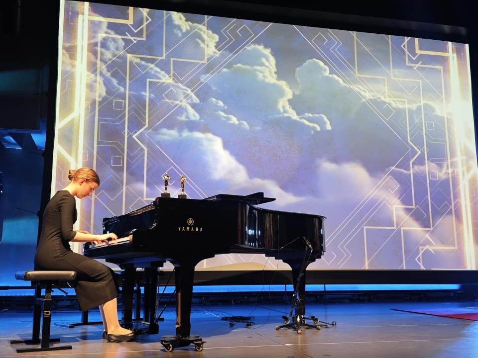 Učenici šibenske glazbene škole koncertom donijeli Hollywood u Arsen