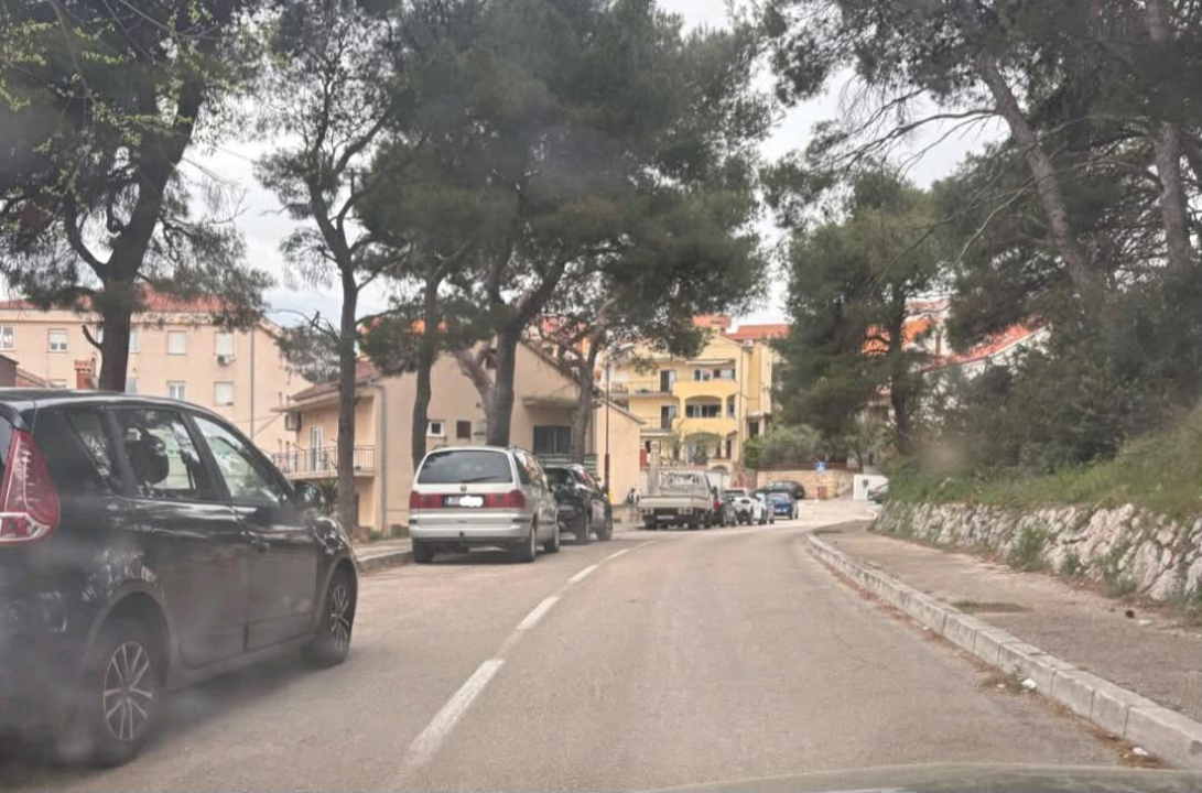 Šibenčanin ogorčen: 'Stalno kažnjavaju jedne, dok drugi parkiraju bez ikakvih posljedica'