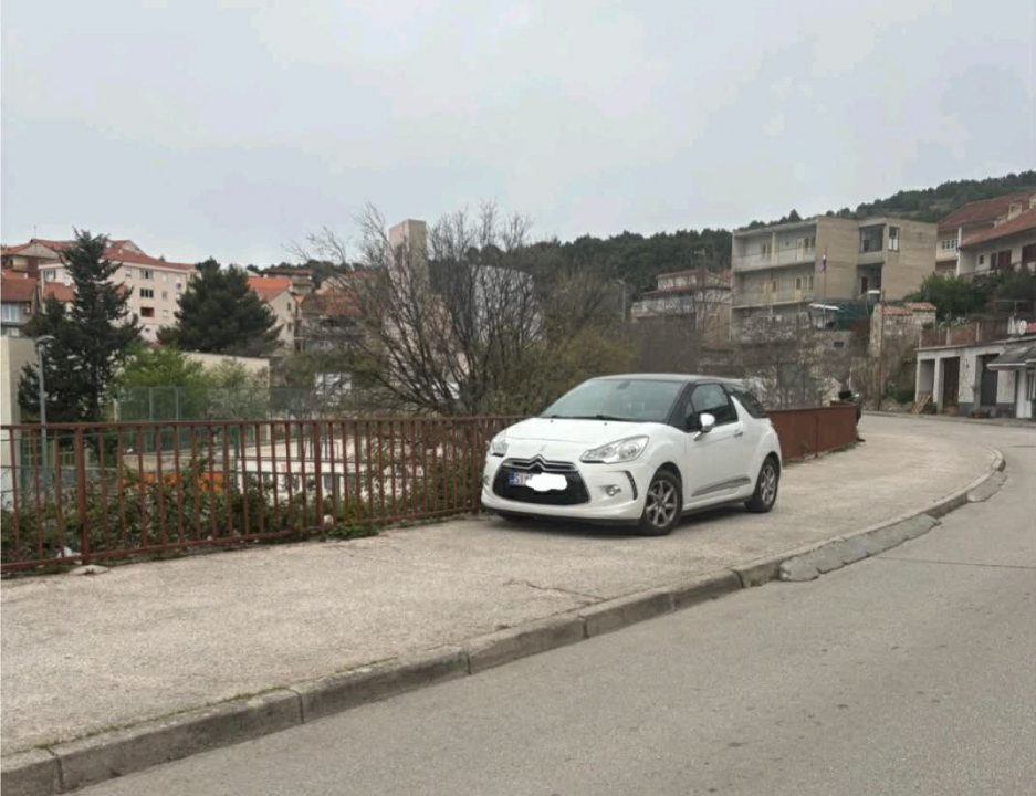 Šibenčanin ogorčen: 'Stalno kažnjavaju jedne, dok drugi parkiraju bez ikakvih posljedica'